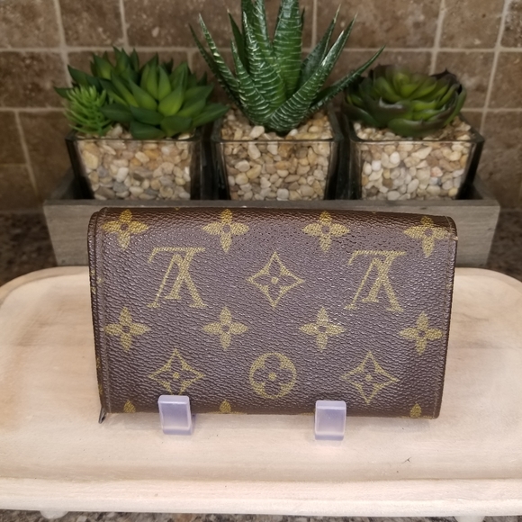 SOLD Louis Vuitton Monogram Porte Monnaie Billets Tresor Bifold Wallet - Picture 3 of 14